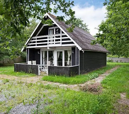 Three-bedroom Holiday In Orsted 10 * Kare